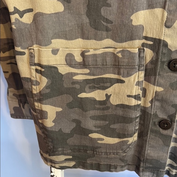 Sanctuary Women’s Camouflage Button-Up Jacket Size M - Picture 3 of 10